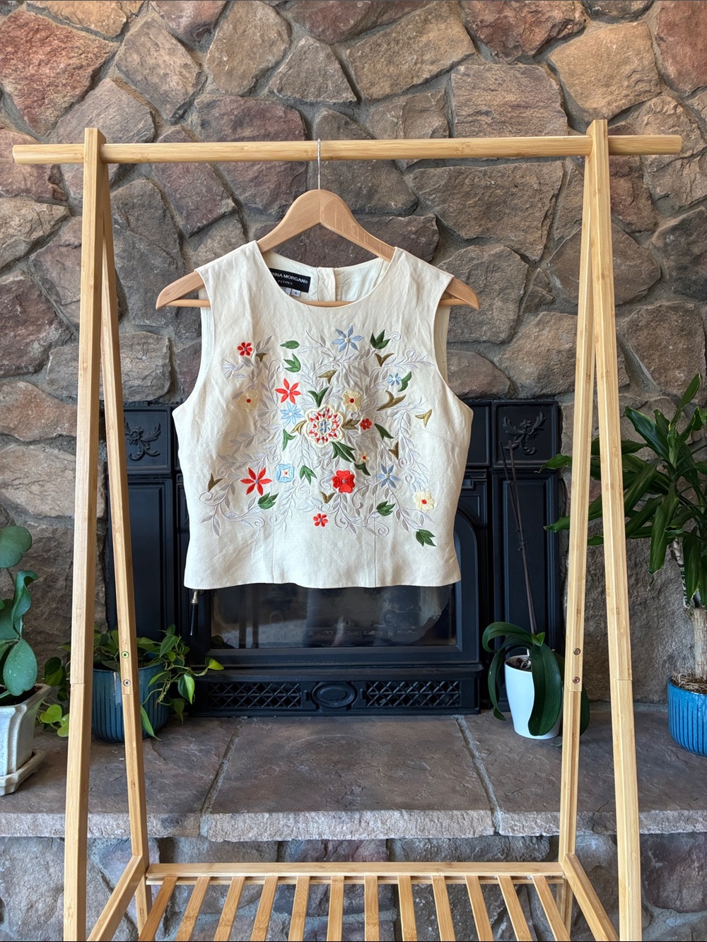 Donna Morgan Cream Floral Embroidered Sleeveless Blouse